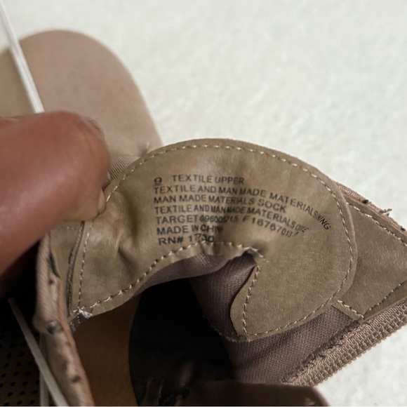 Women's Kolie Microsuede Wedge Sneaker Size 9 - Picture 8 of 8